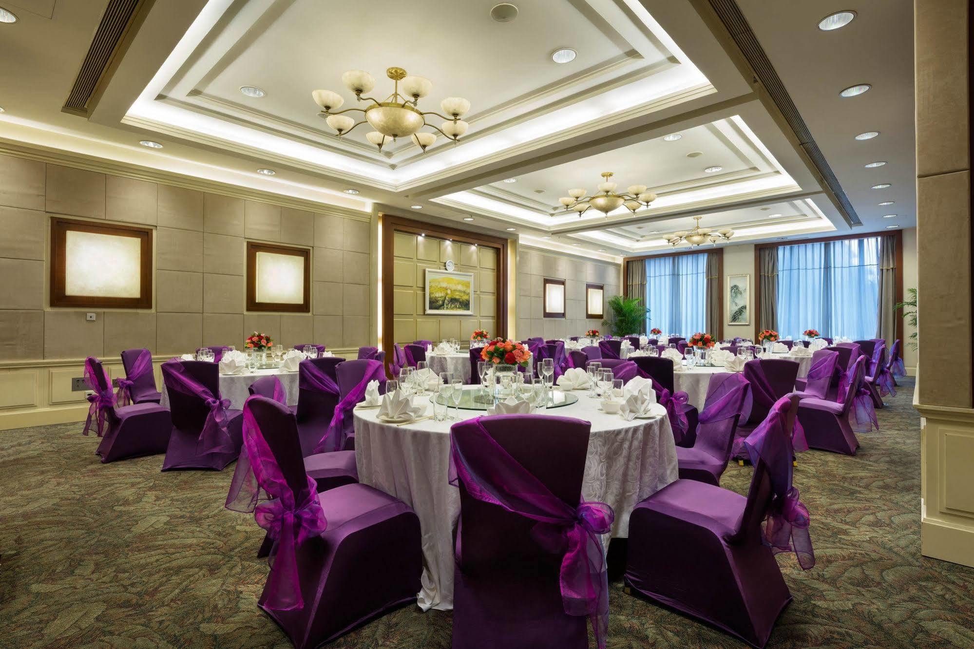 Ramada Beijing North Hotel Changping Exterior foto