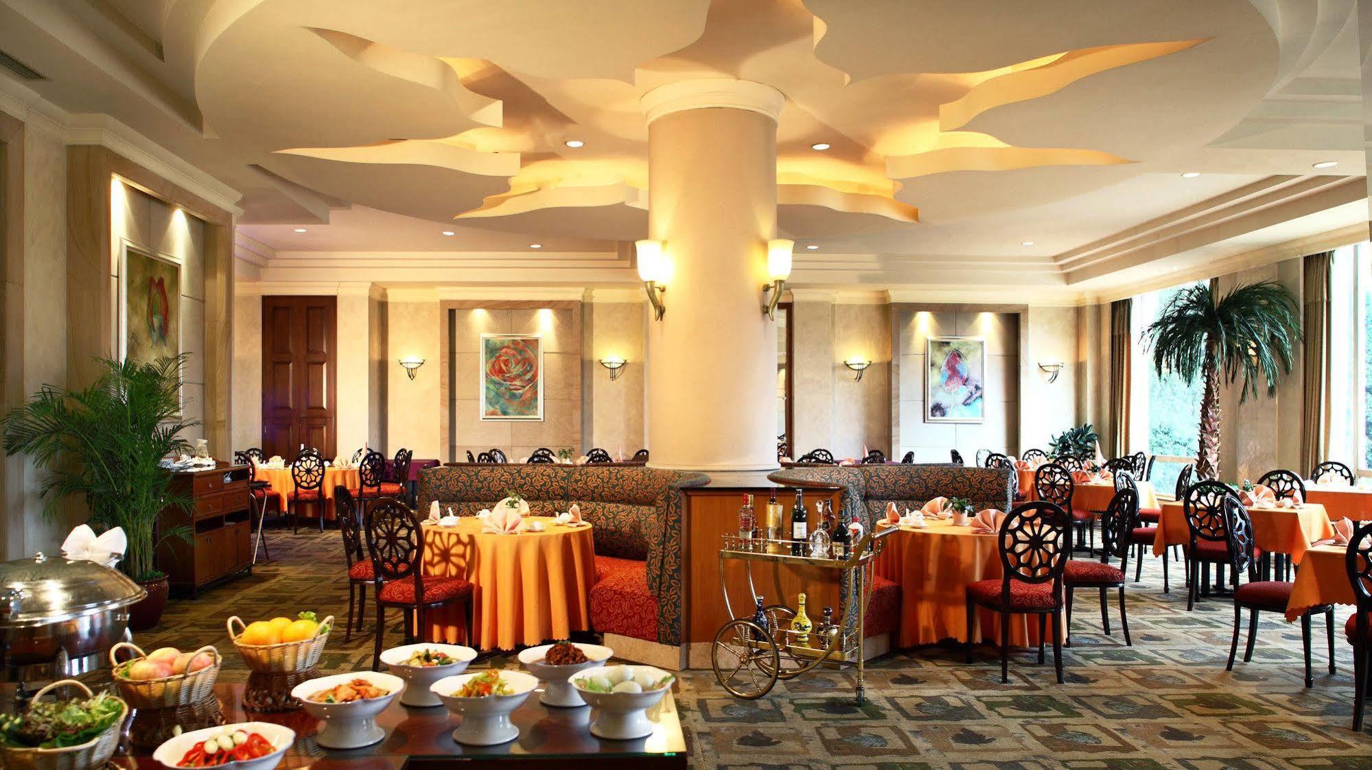 Ramada Beijing North Hotel Changping Exterior foto